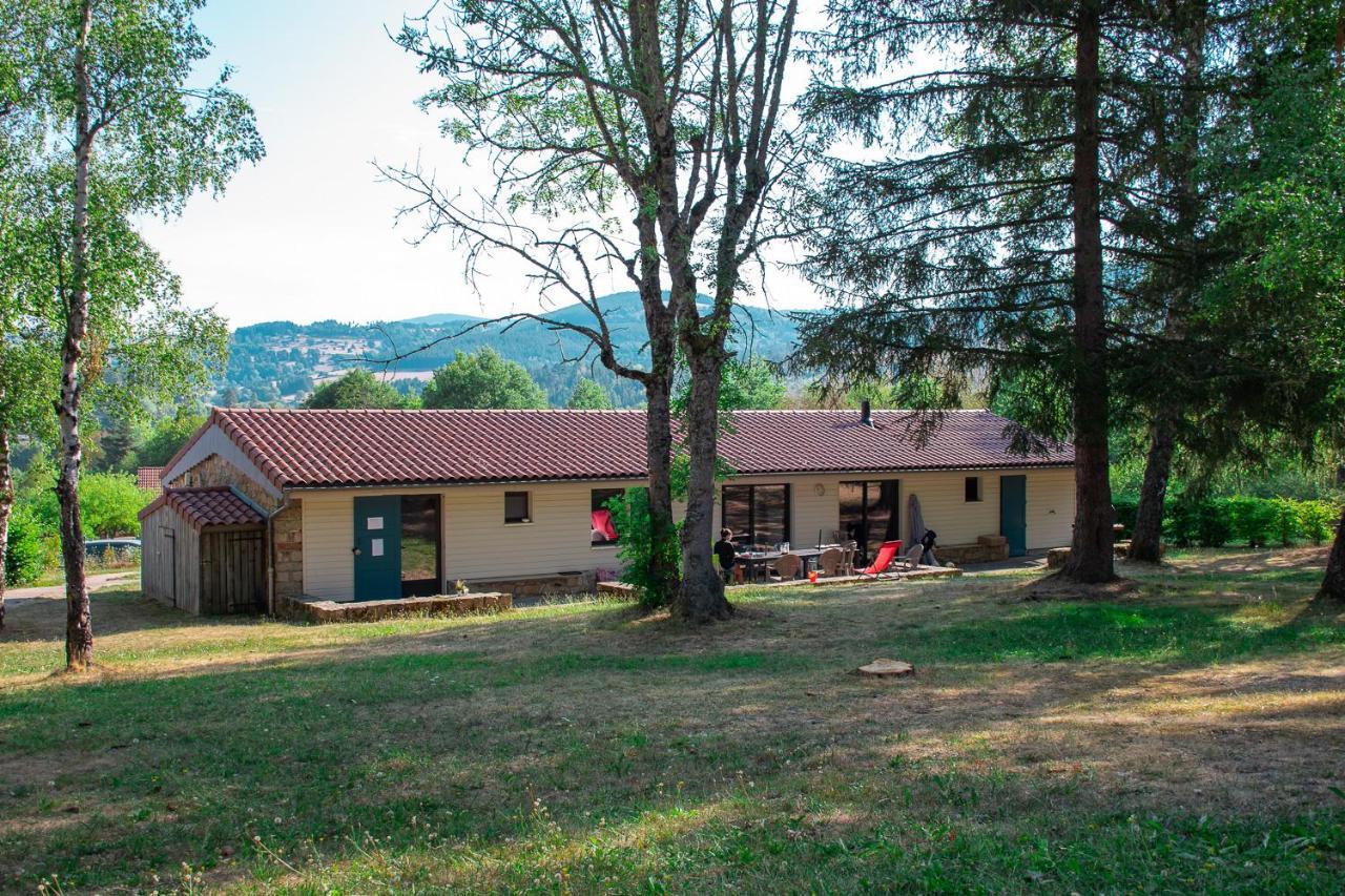 Village De Gites De La Foret De Ganigal Le Malzieu-Ville Exteriér fotografie